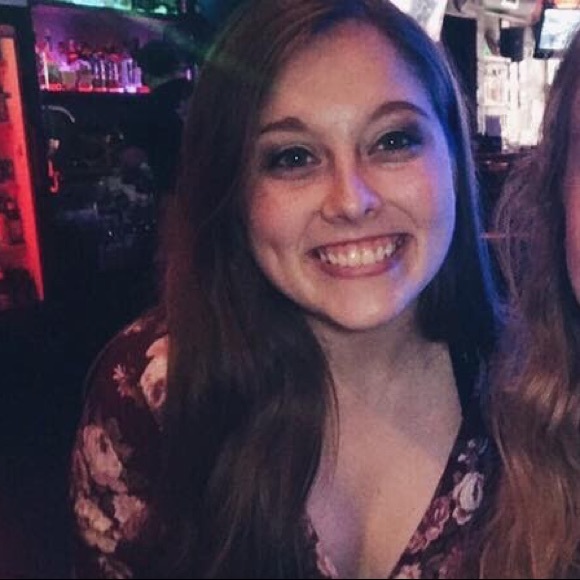 Meet the Posher Other - Meet your Posher, Courtney